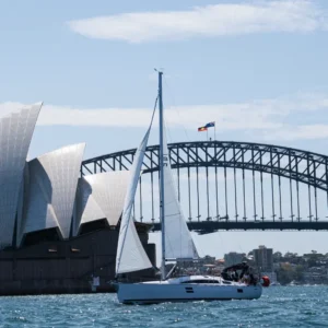 sailing as team building with Sydney By Sail
